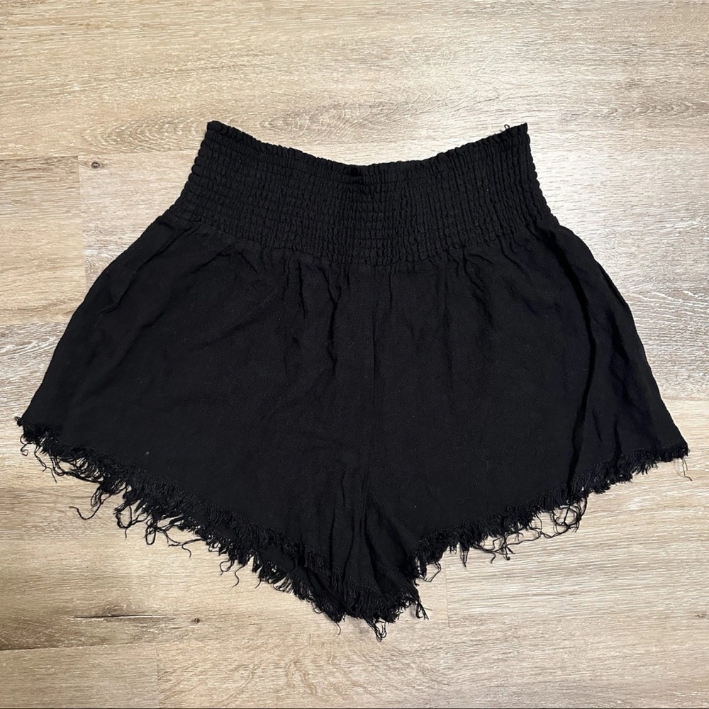 Chic Black High Waist Frayed Hem Shorts